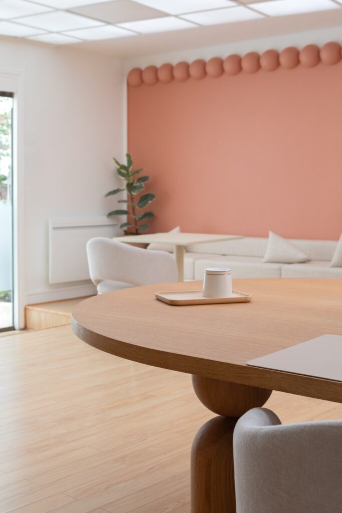 Plateau de table en plaqué chêne pour mobilier de bureau sur mesure