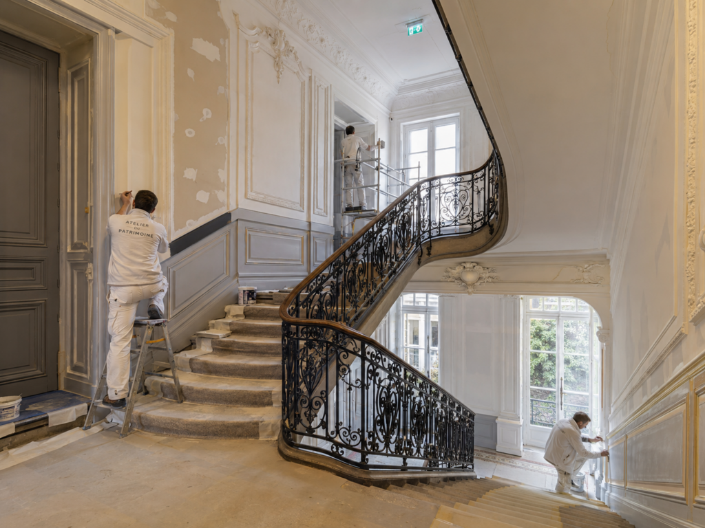 Rénovation d’une cage d’escalier haussmannienne avec mise en valeur des parties communes